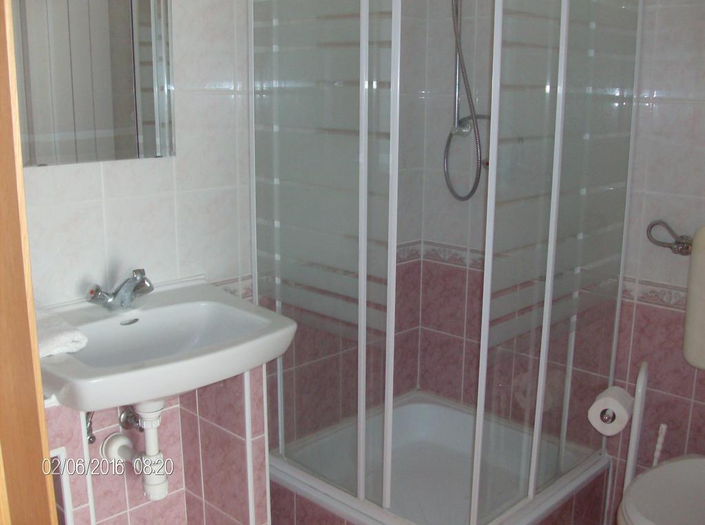 Hotel Zsuzsanna Ház Hévíz Esterno foto