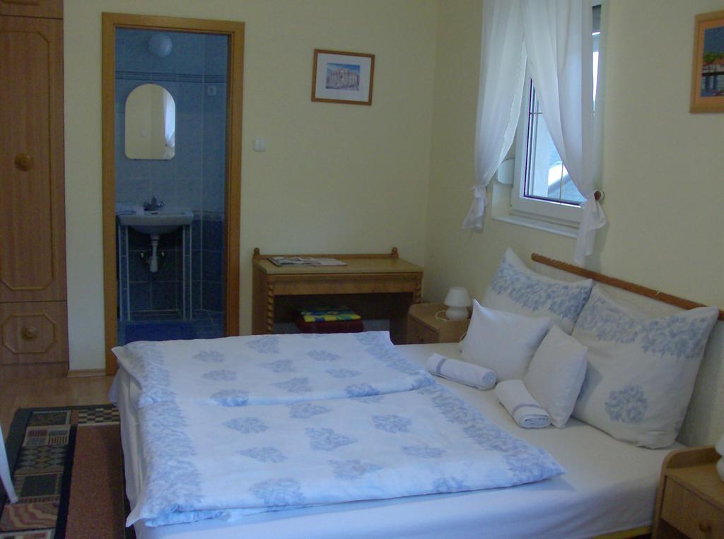 Hotel Zsuzsanna Ház Hévíz Esterno foto